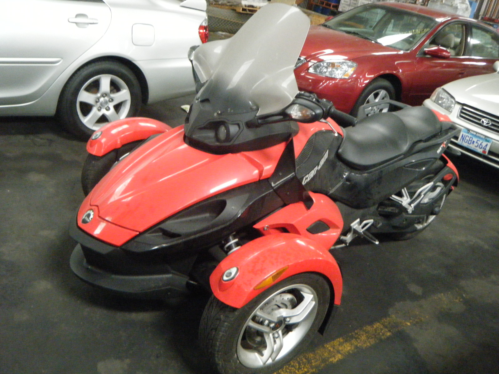 Pre-Owned 2011 Can-Am Spyder RS. 