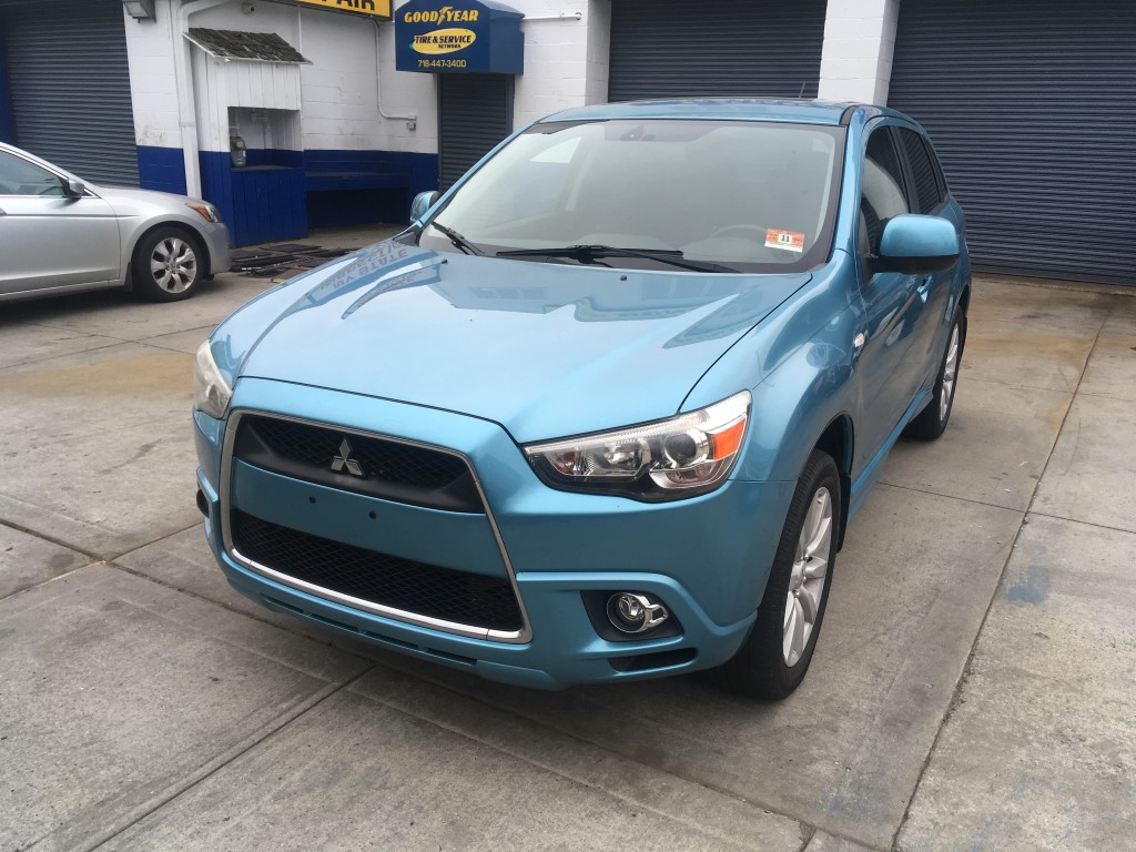 Used 2011 Mitsubishi Outlander Sport SE SUV 7,890.00