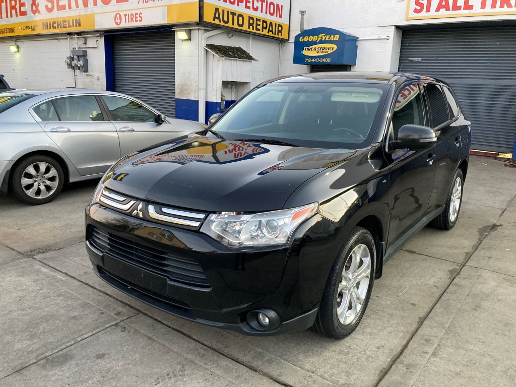 Used Car - 2014 Mitsubishi Outlander GT AWD for Sale in Staten Island, NY