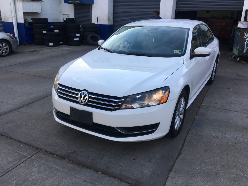 Used Car - 2013 Volkswagen Passat S for Sale in Staten Island, NY