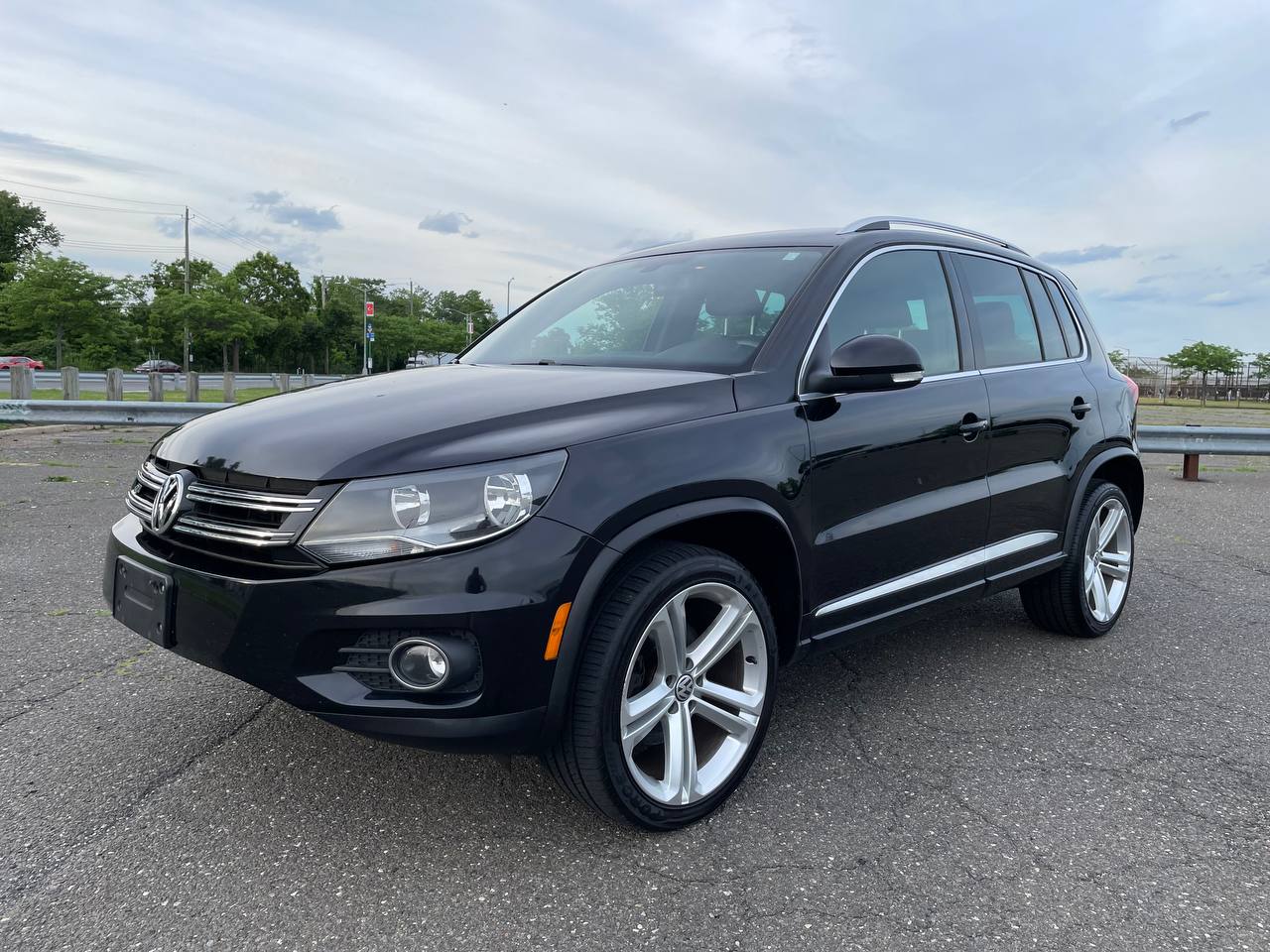 Used Car - 2016 Volkswagen Tiguan R Line 4Motion AWD for Sale in Staten Island, NY