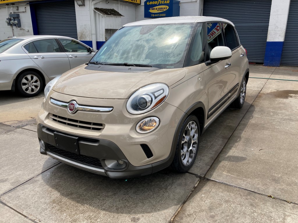 Used Car - 2016 Fiat 500L Trekking for Sale in Staten Island, NY