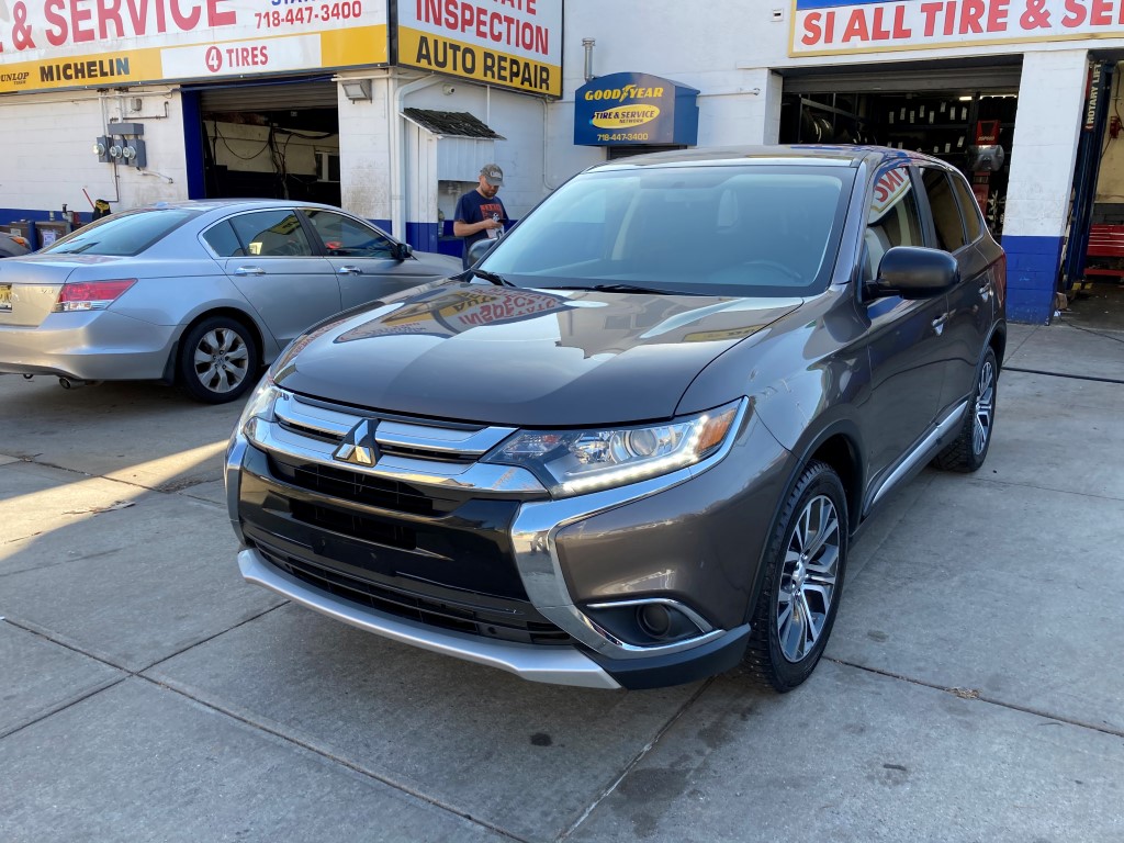 Used Car - 2017 Mitsubishi Outlander ES for Sale in Staten Island, NY