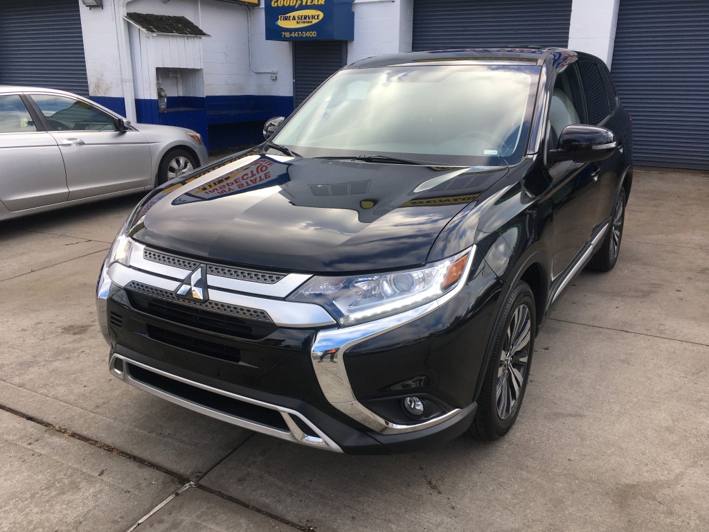 Used Car - 2019 Mitsubishi Outlander SE for Sale in Staten Island, NY