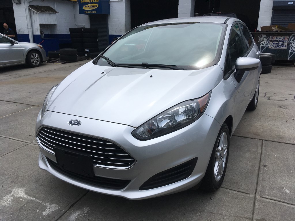 Used Car - 2017 Ford Fiesta SE for Sale in Staten Island, NY