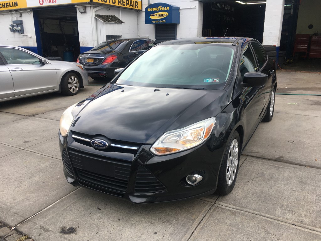 Used Car - 2012 Ford Focus SE for Sale in Staten Island, NY