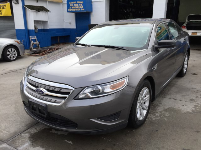 Used Car - 2012 Ford Taurus SE for Sale in Staten Island, NY