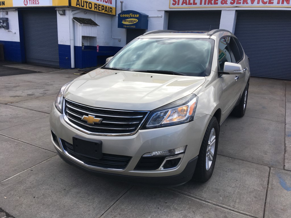 Used Car - 2013 Chevrolet Traverse LT for Sale in Staten Island, NY