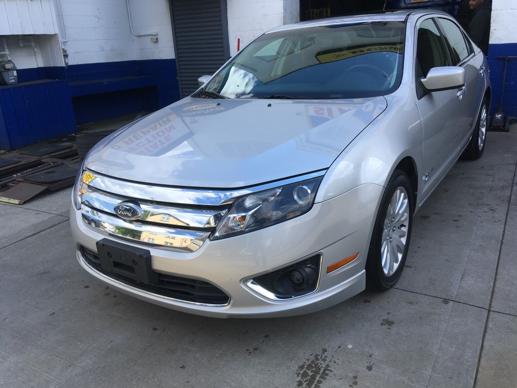 Used Car - 2010 Ford Fusion Hybrid for Sale in Staten Island, NY