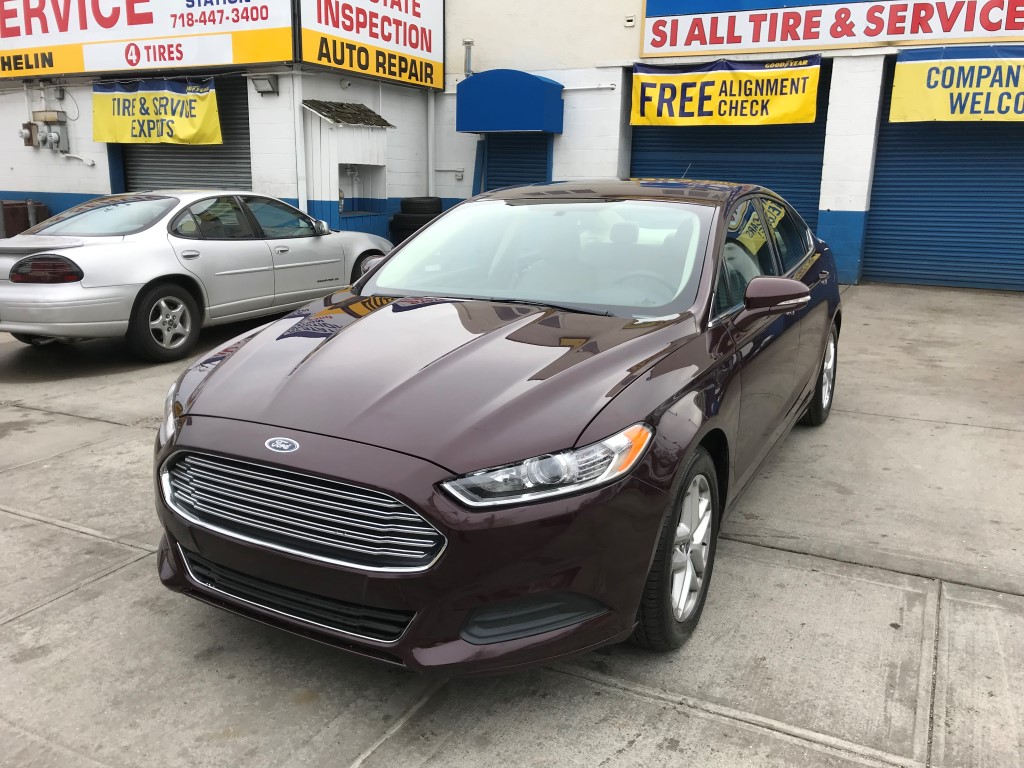 Used 2013 Ford Fusion SE Sedan $10,490.00