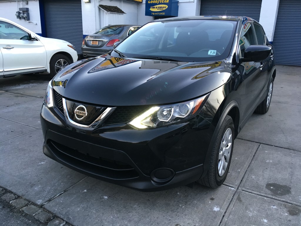 Used Car - 2018 Nissan Rogue Sport S for Sale in Staten Island, NY