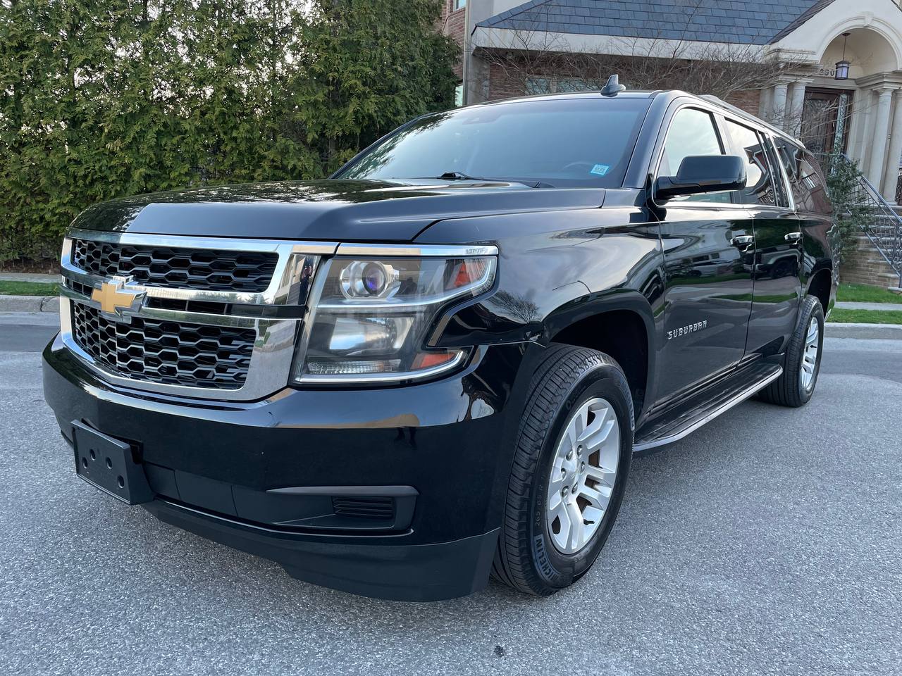 Used Car - 2017 Chevrolet Suburban LT for Sale in Staten Island, NY