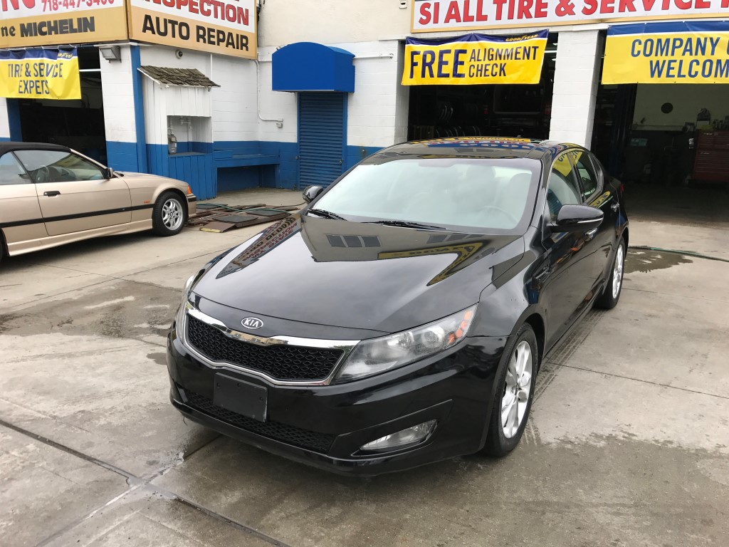 Used 2011 Kia Optima EX Sedan 8,990.00