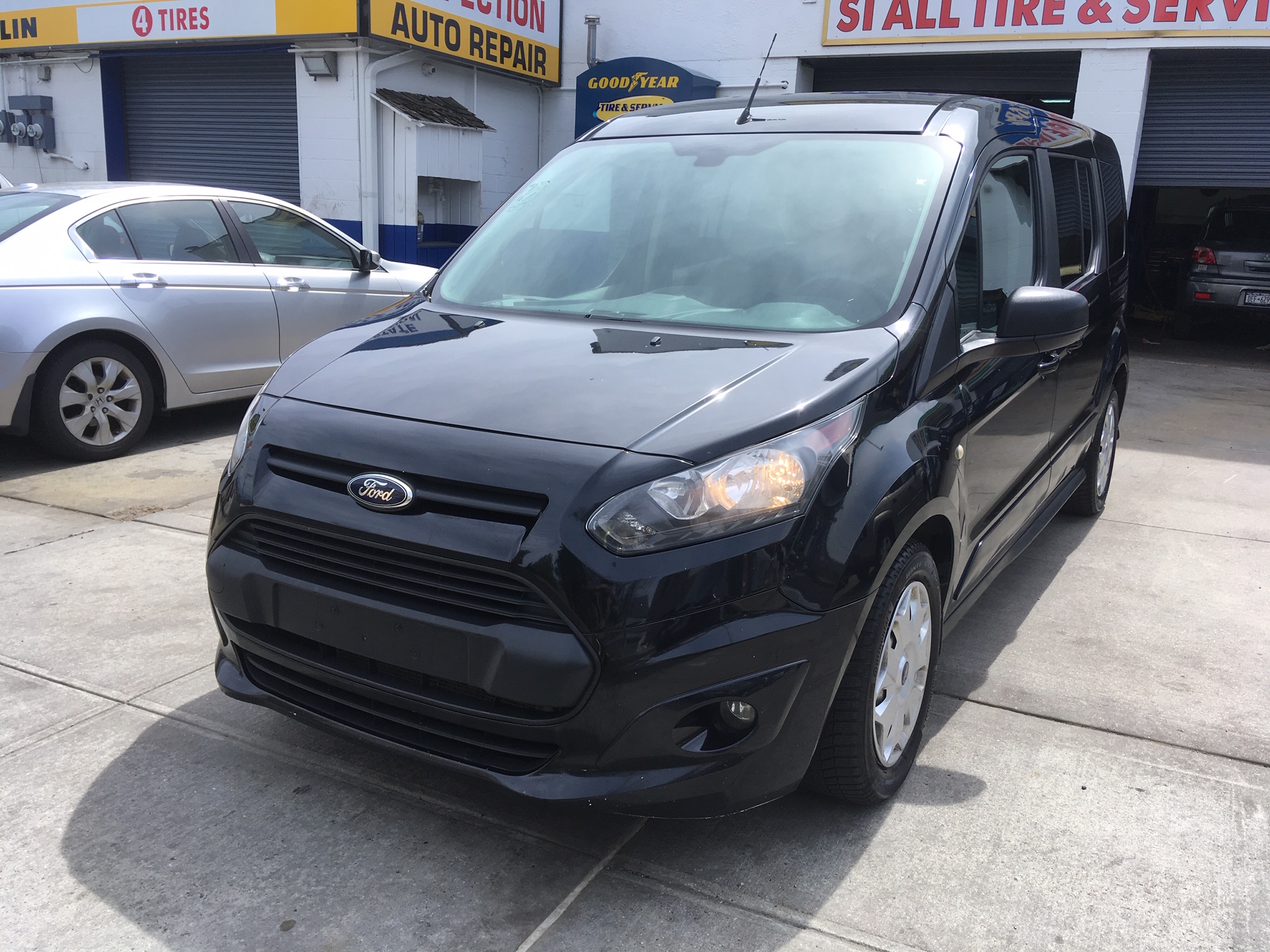 Used 2014 Ford Transit Connect XLT Van 10,990.00