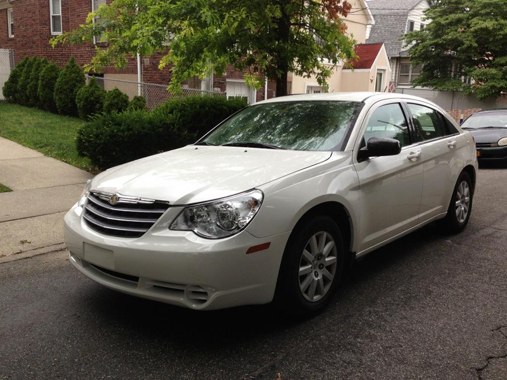 Used Car - 2010 Chrysler Sebring for Sale in Brooklyn, NY