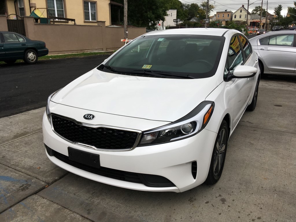 Used 2018 Kia Forte LX Sedan 13,790.00