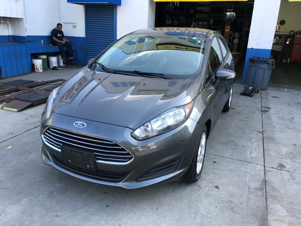 Used Car for sale - 2015 Fiesta SE Ford  in Staten Island, NY