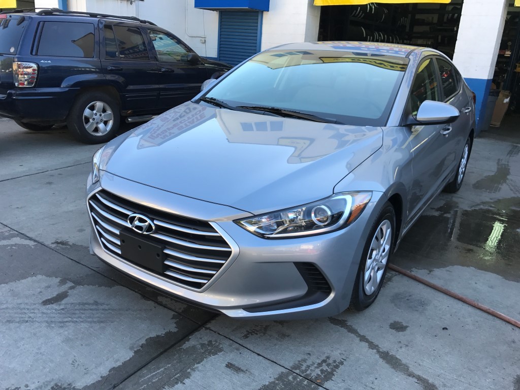 Used Car - 2017 Hyundai Elantra SE for Sale in Staten Island, NY