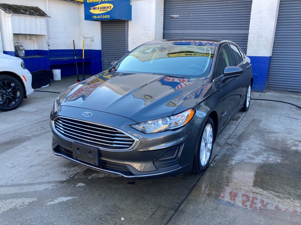 Used Car - 2019 Ford Fusion SE Hybrid for Sale in Staten Island, NY