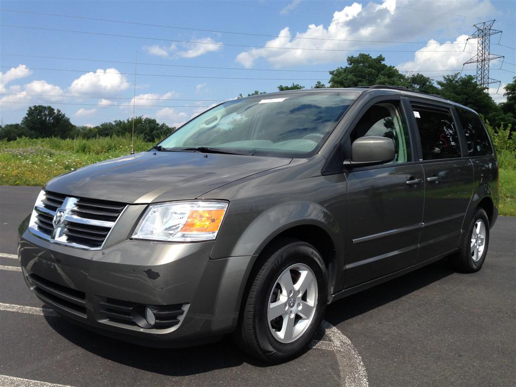 Used Car - 2010 Dodge Grand Caravan SXT for Sale in Staten Island, NY