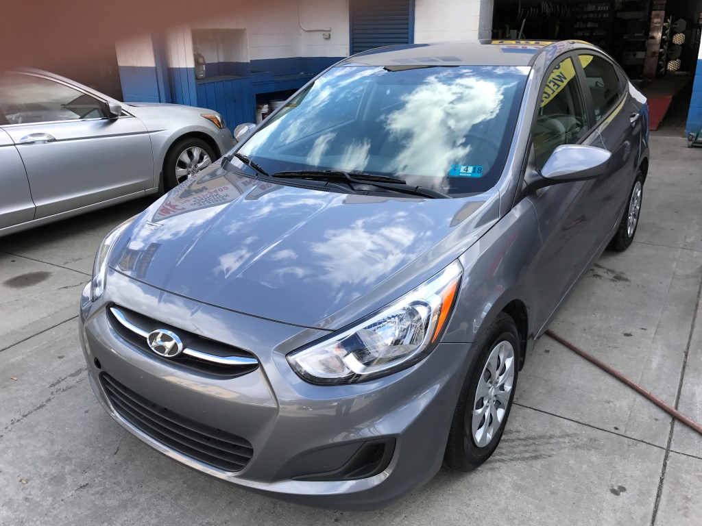 Used 2017 Hyundai Accent SE Sedan 9,490.00