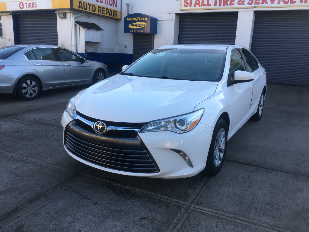Used Car - 2016 Toyota Camry LE for Sale in Staten Island, NY