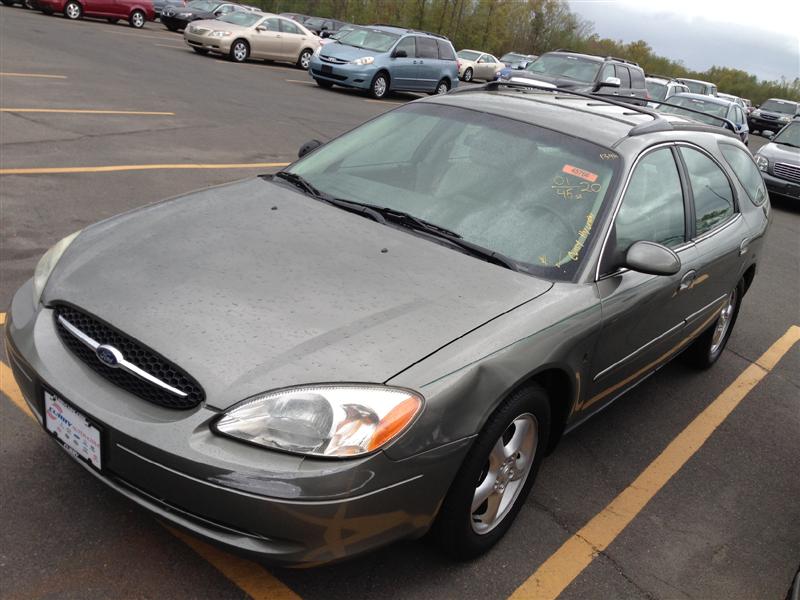 Used Car - 2001 Ford Taurus for Sale in Brooklyn, NY