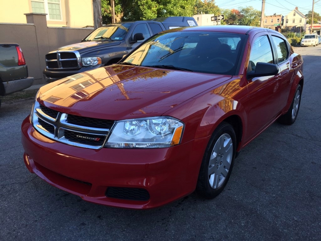 Used 2012 Dodge Avenger SE Sedan 7,390.00