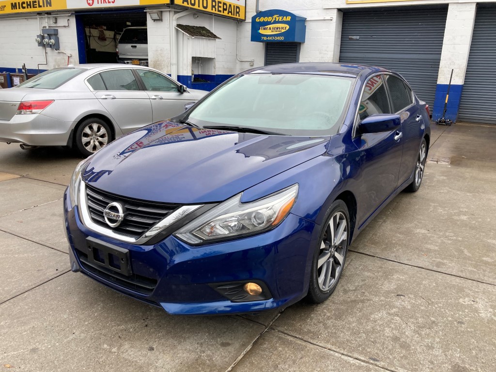 Used 2016 Nissan Altima 2.5 SR Sedan 10,990.00