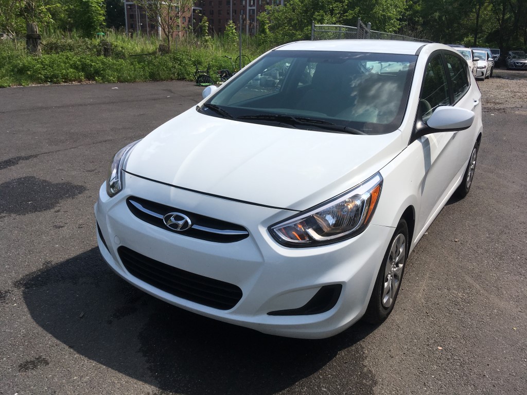 Used 2017 Hyundai Accent SE Hatchback 7,490.00