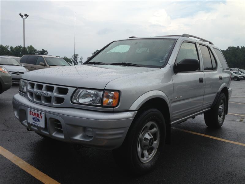 Used Car - 2001 Isuzu Rodeo for Sale in Brooklyn, NY