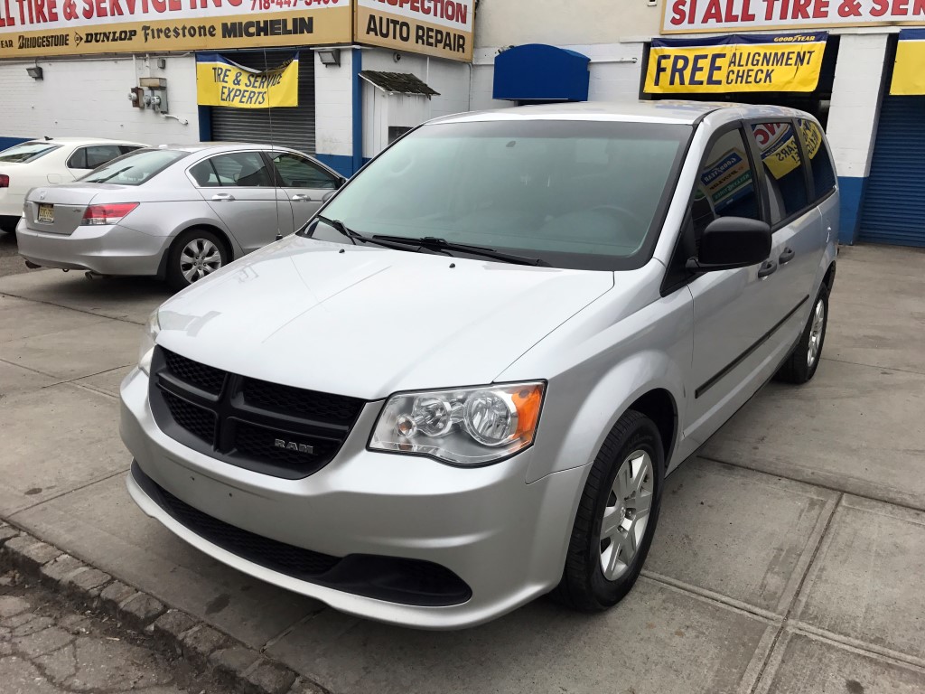 Used Car - 2012 Dodge Caravan for Sale in Staten Island, NY