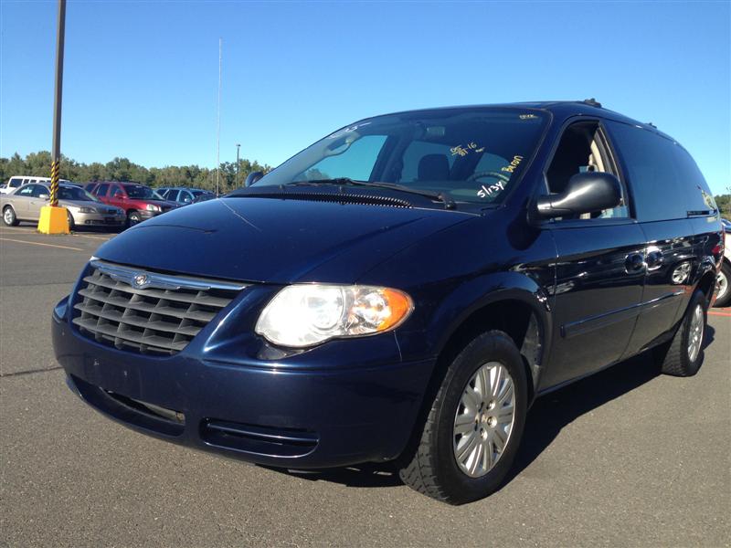 offers Used Car for Sale 2005 Chrysler Town