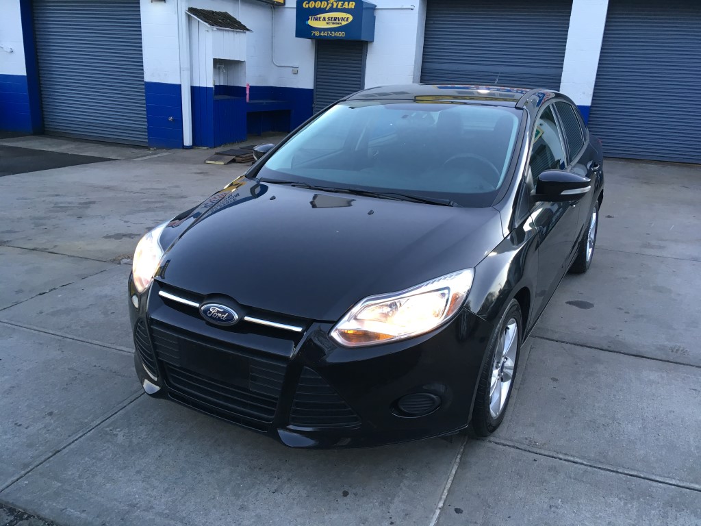 Used Car - 2013 Ford Focus SE for Sale in Staten Island, NY