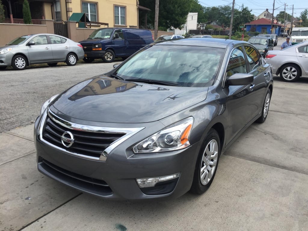 Used Car for sale - 2015 Altima S Nissan  in Staten Island, NY