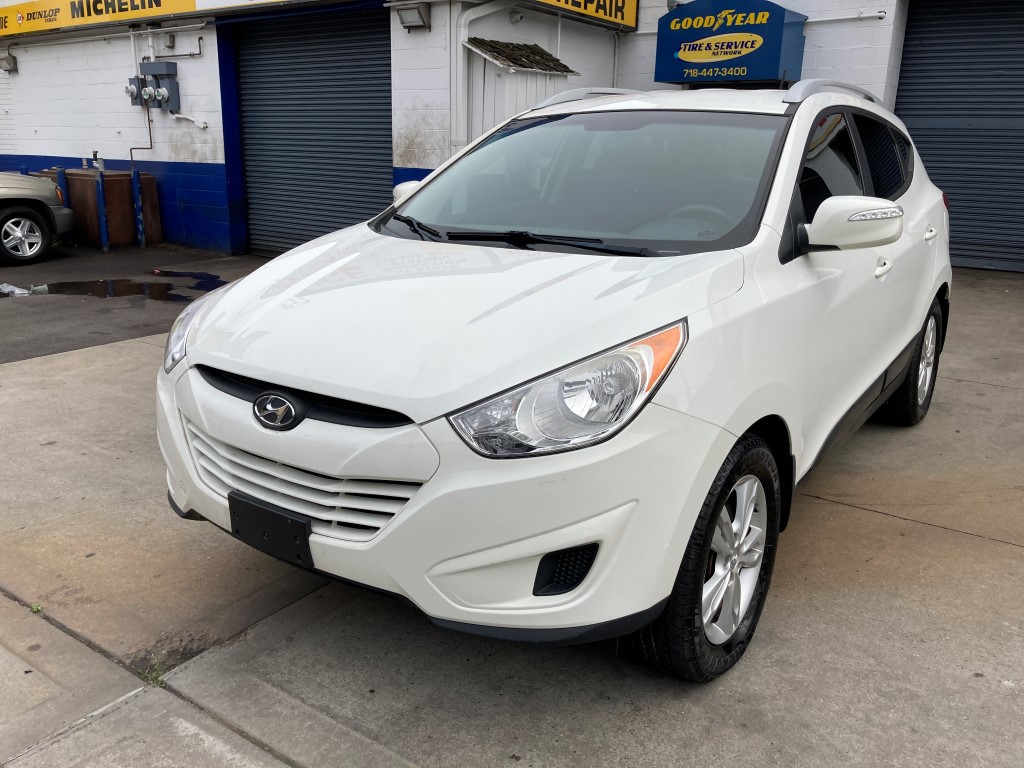 Used Car - 2012 Hyundai Tucson GLS AWD for Sale in Staten Island, NY