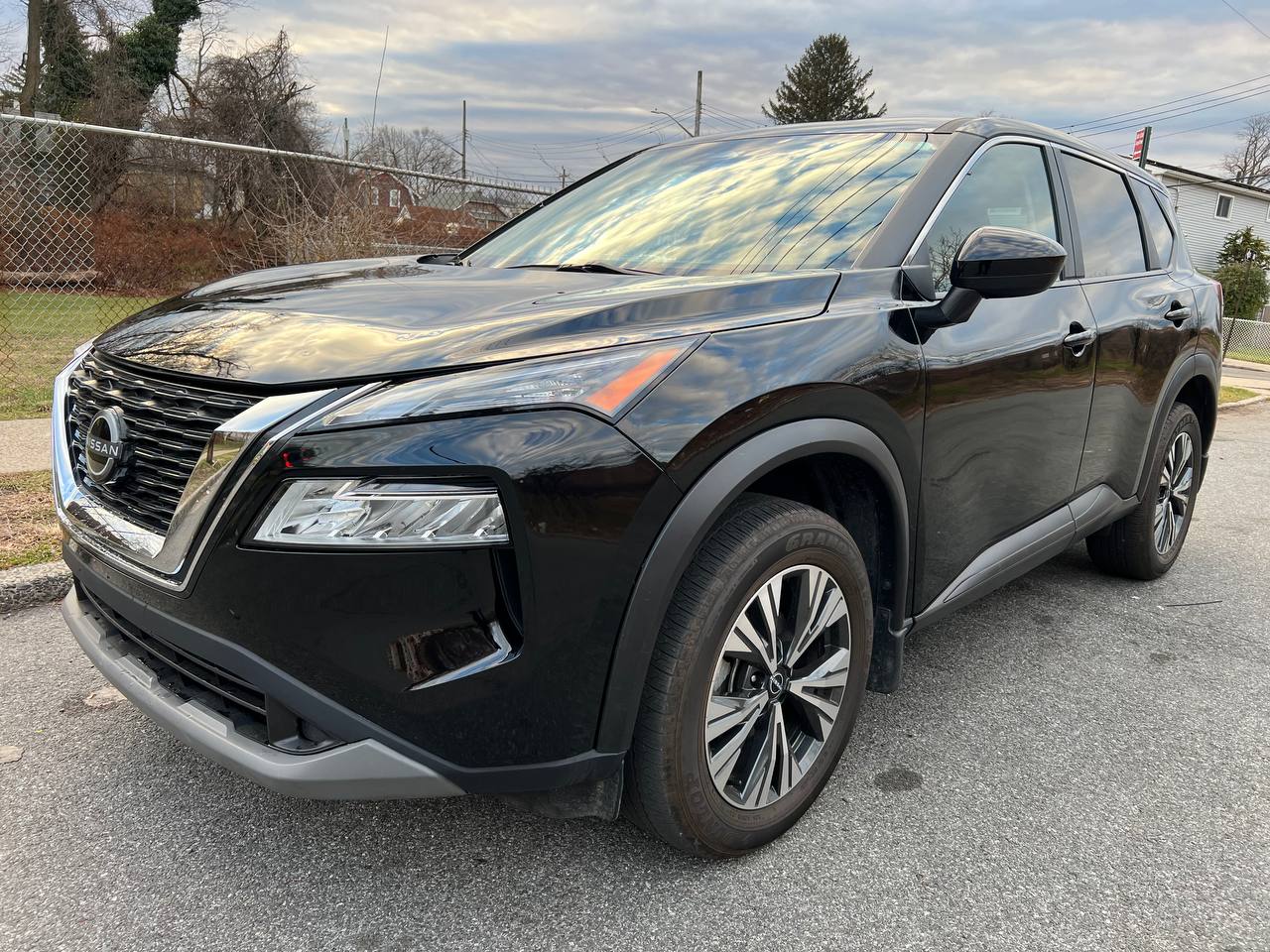 Used Car for sale - 2021 Rogue SV Nissan  in Staten Island, NY