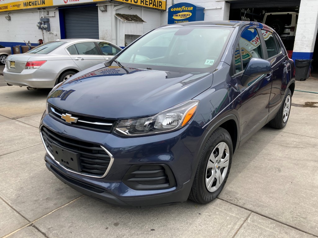 Used Car - 2018 Chevrolet Trax LS for Sale in Staten Island, NY