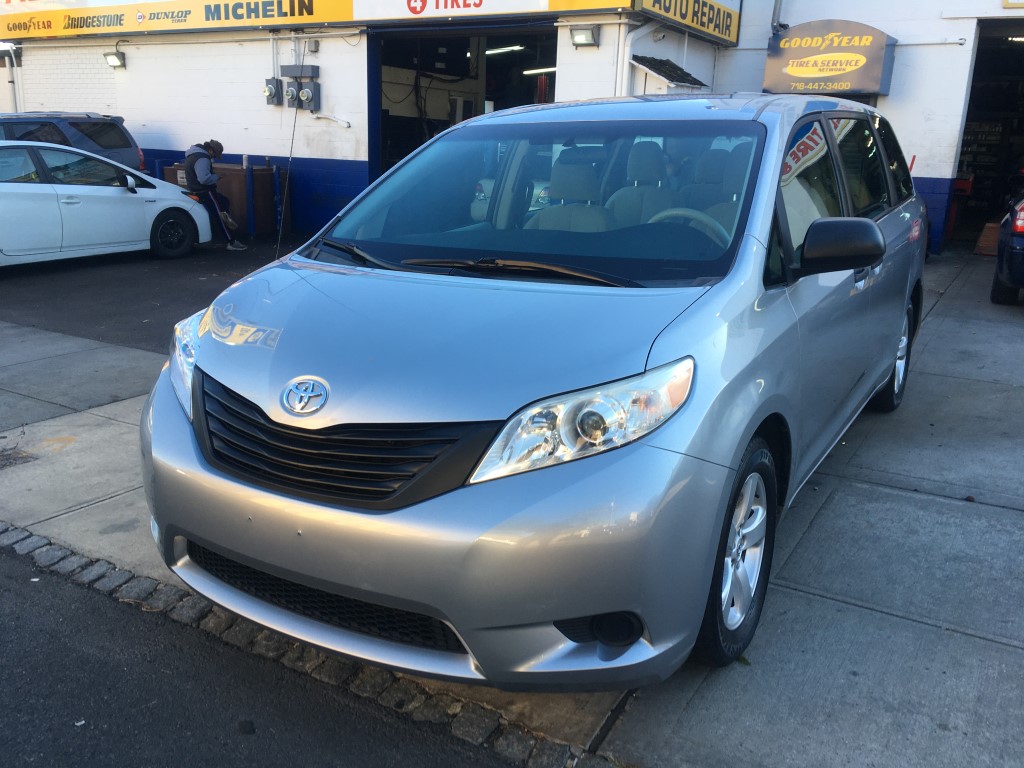 Used Car - 2014 Toyota Sienna L for Sale in Staten Island, NY