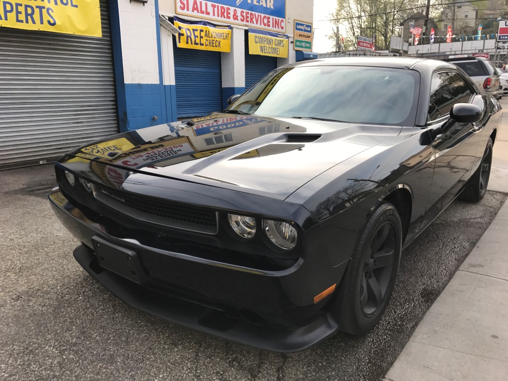 Used Car - 2013 Dodge Challenger SXT for Sale in Staten Island, NY
