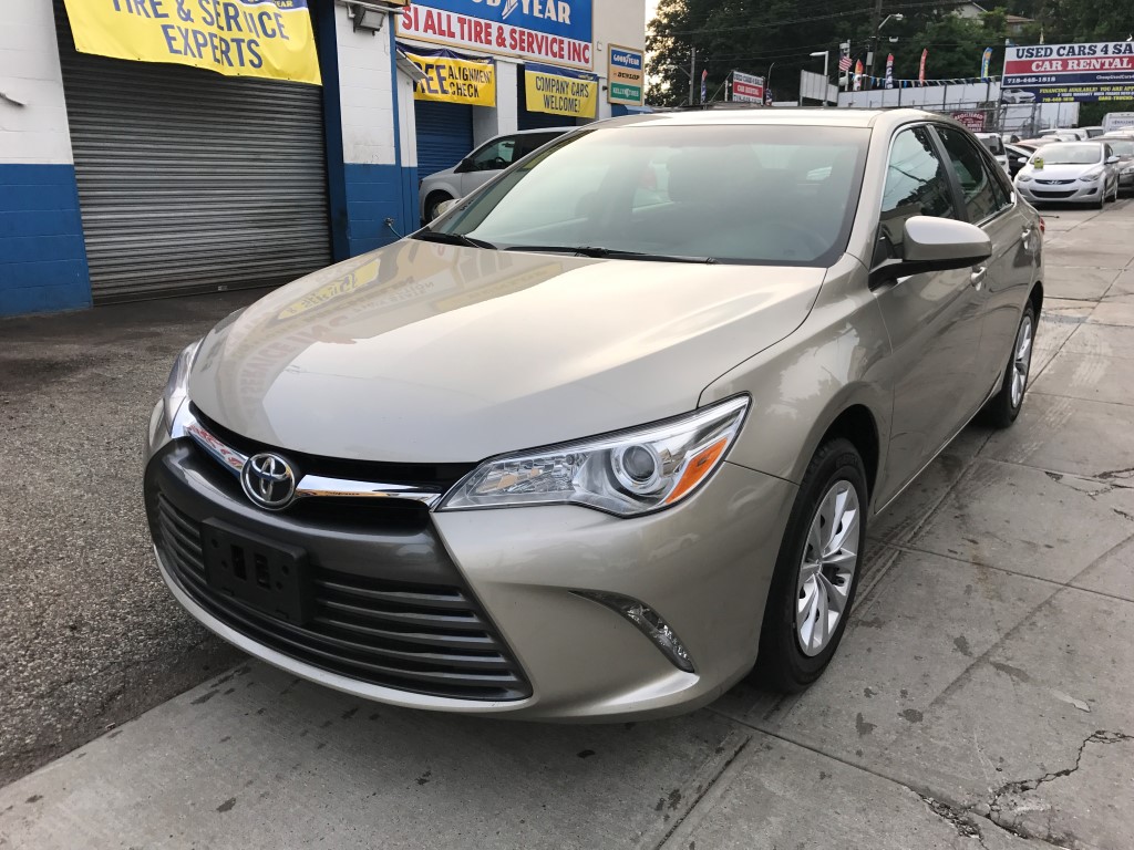 Used Car - 2016 Toyota Camry LE for Sale in Staten Island, NY