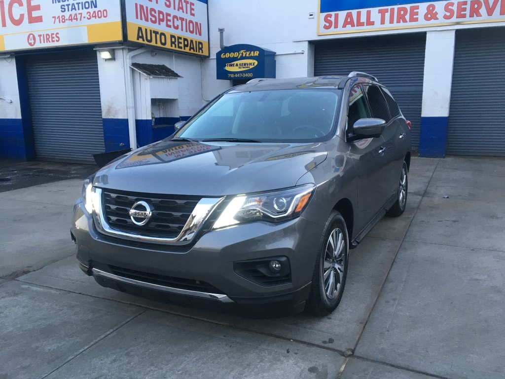 Used Car - 2019 Nissan Pathfinder SL for Sale in Staten Island, NY