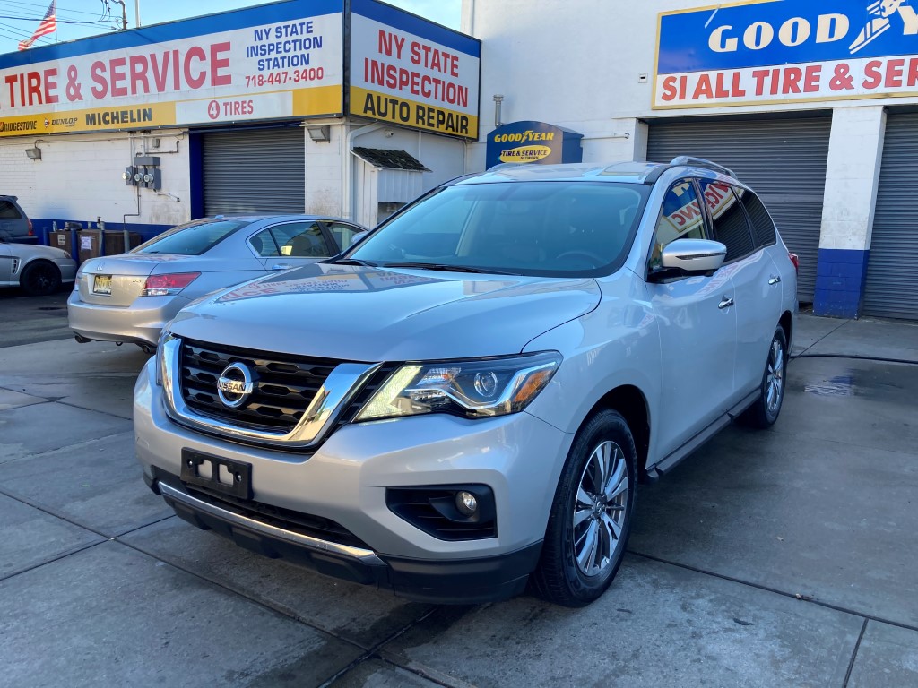 Used Car - 2019 Nissan Pathfinder SL for Sale in Staten Island, NY