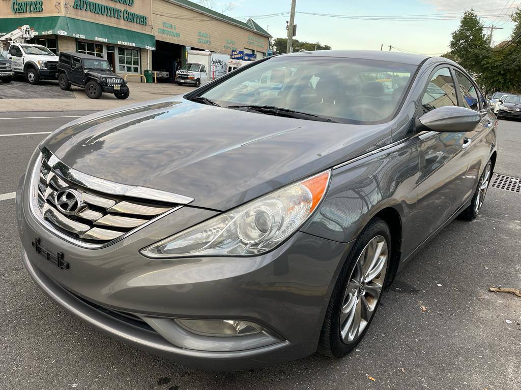 Used Car - 2013 Hyundai Sonata SE for Sale in Staten Island, NY