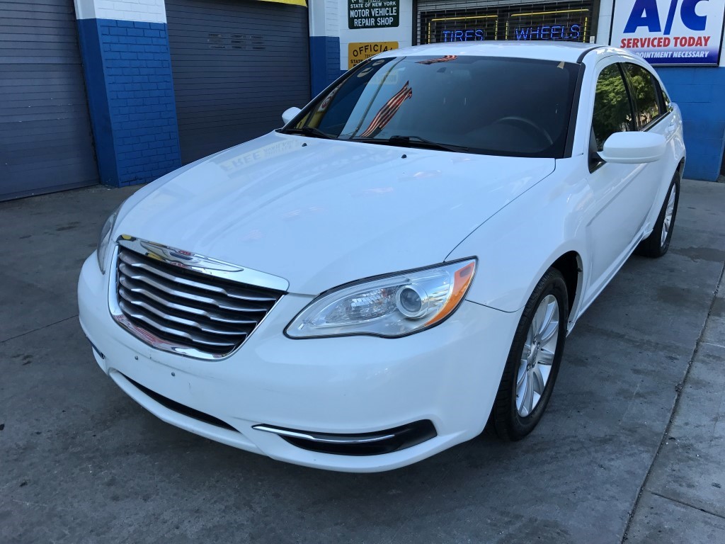 Used Car - 2013 Chrysler 200 Touring for Sale in Staten Island, NY