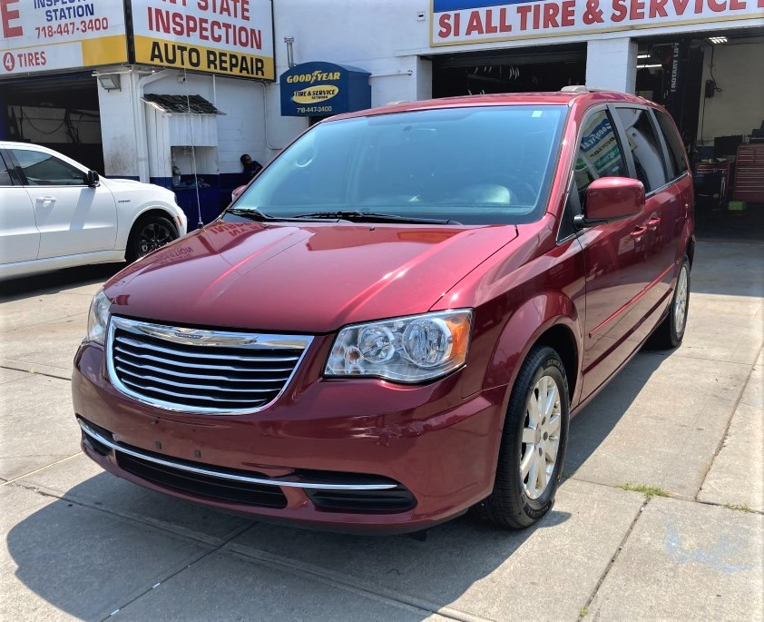 Used Car - 2015 Chrysler Town & Country LX for Sale in Staten Island, NY