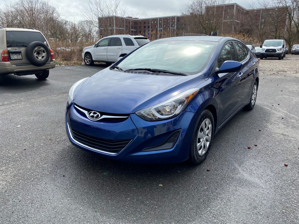 Used Car - 2016 Hyundai Elantra SE for Sale in Staten Island, NY