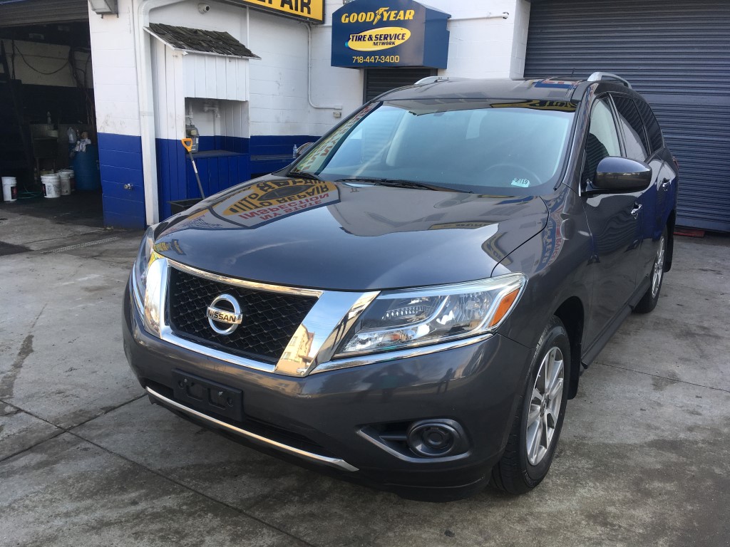 Used Car - 2014 Nissan Pathfinder SV 4x4 for Sale in Staten Island, NY