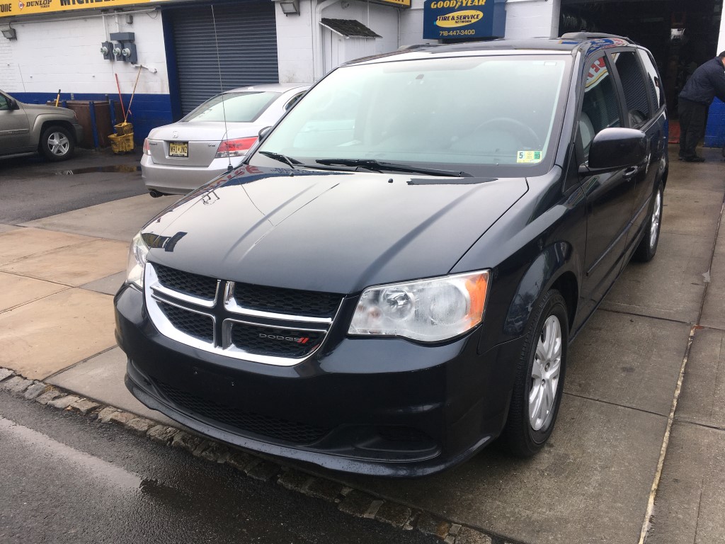 Used Car - 2013 Dodge Grand Caravan SXT for Sale in Staten Island, NY
