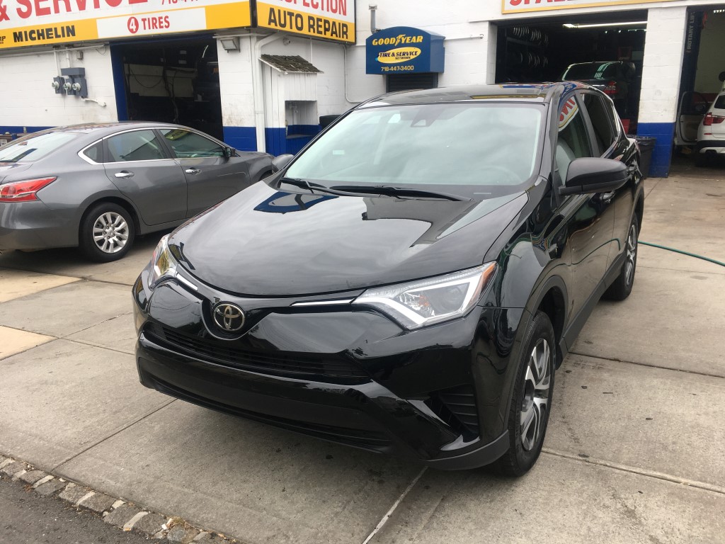 Used Car - 2018 Toyota RAV4 LE AWD for Sale in Staten Island, NY